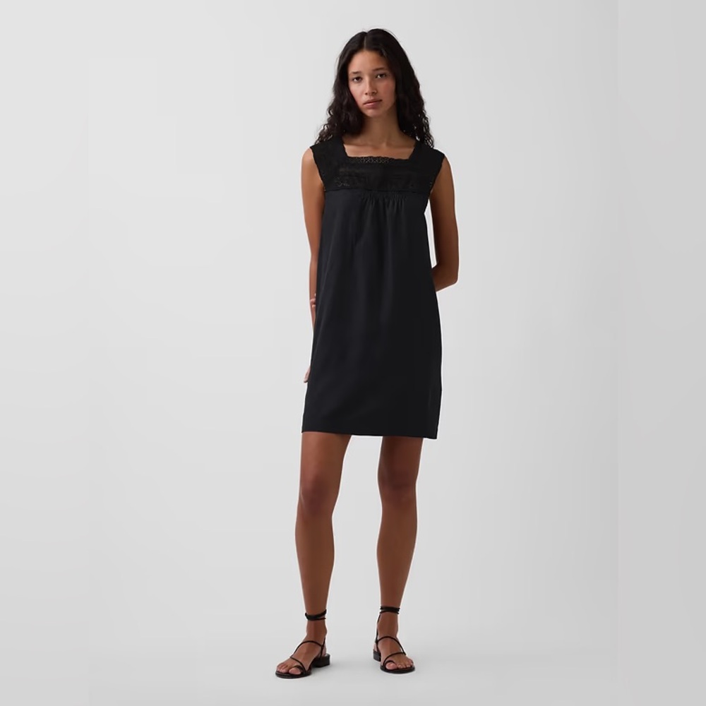 NWT! GAP Black Linen-Blend Crochet Yoke Mini Dress - Size Medium Tall 🧁